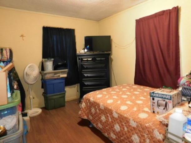 2641 10th, ROCKFORD, Illinois 61109, 3 Bedrooms Bedrooms, ,1 BathroomBathrooms,House,For Sale,10th,202600210