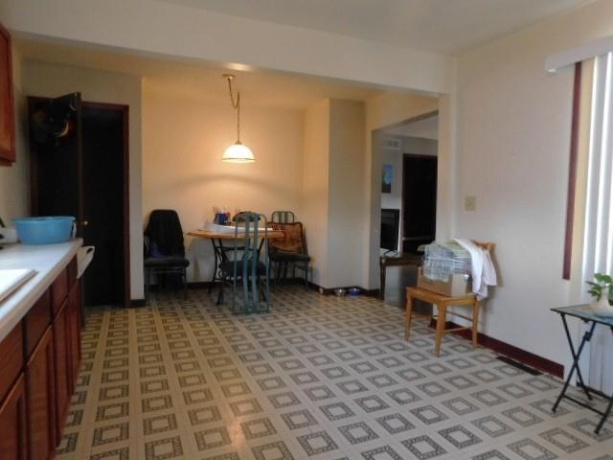 2641 10th, ROCKFORD, Illinois 61109, 3 Bedrooms Bedrooms, ,1 BathroomBathrooms,House,For Sale,10th,202600210