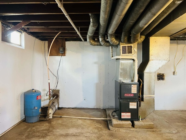 1625 County Divide, PEARL CITY, Illinois 61062, 3 Bedrooms Bedrooms, ,1 BathroomBathrooms,House,For Sale,County Divide,202600211