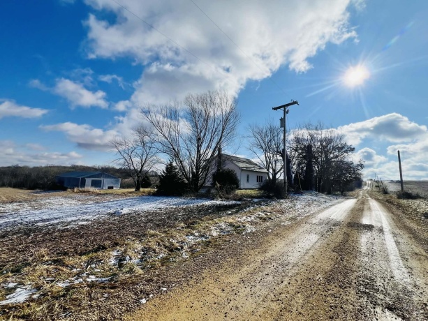 1625 County Divide, PEARL CITY, Illinois 61062, 3 Bedrooms Bedrooms, ,1 BathroomBathrooms,House,For Sale,County Divide,202600211