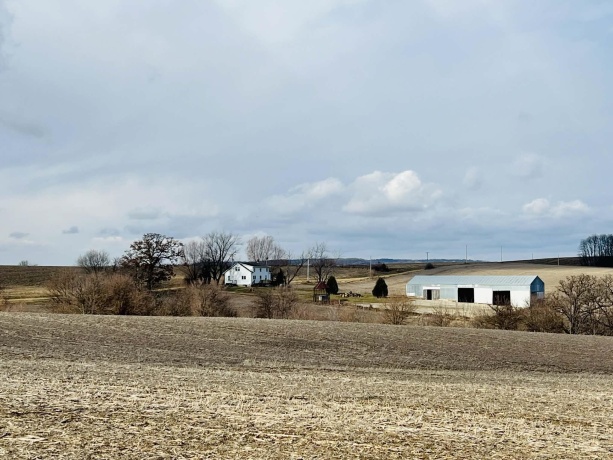 1625 County Divide, PEARL CITY, Illinois 61062, 3 Bedrooms Bedrooms, ,1 BathroomBathrooms,House,For Sale,County Divide,202600211