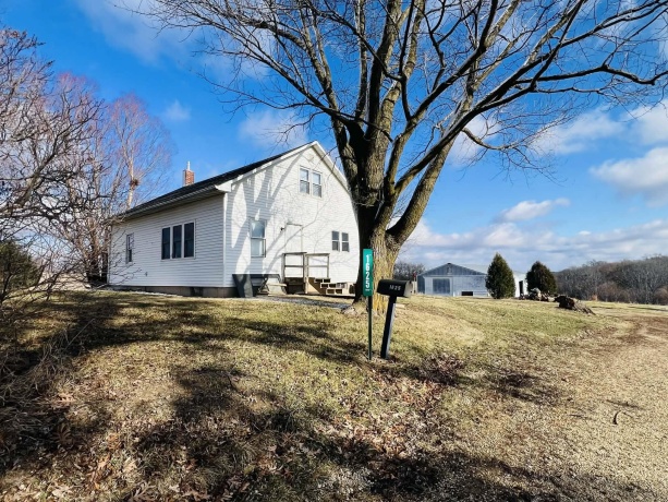 1625 County Divide, PEARL CITY, Illinois 61062, 3 Bedrooms Bedrooms, ,1 BathroomBathrooms,House,For Sale,County Divide,202600211