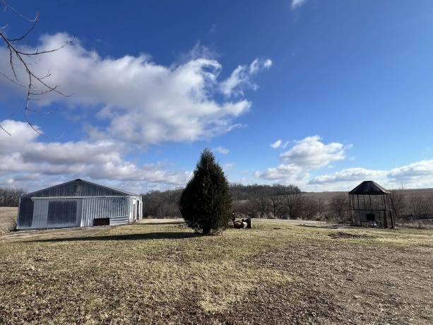 1625 County Divide, PEARL CITY, Illinois 61062, 3 Bedrooms Bedrooms, ,1 BathroomBathrooms,House,For Sale,County Divide,202600211