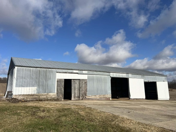 1625 County Divide, PEARL CITY, Illinois 61062, 3 Bedrooms Bedrooms, ,1 BathroomBathrooms,House,For Sale,County Divide,202600211