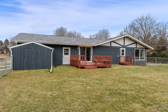 1369 Luanna, ROCKFORD, Illinois 61103, 3 Bedrooms Bedrooms, ,2 BathroomsBathrooms,House,For Sale,Luanna,202600212