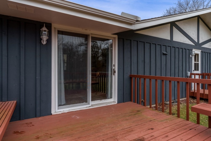 1369 Luanna, ROCKFORD, Illinois 61103, 3 Bedrooms Bedrooms, ,2 BathroomsBathrooms,House,For Sale,Luanna,202600212