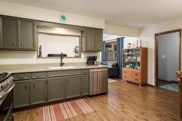 1369 Luanna, ROCKFORD, Illinois 61103, 3 Bedrooms Bedrooms, ,2 BathroomsBathrooms,House,For Sale,Luanna,202600212