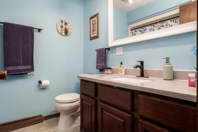 1369 Luanna, ROCKFORD, Illinois 61103, 3 Bedrooms Bedrooms, ,2 BathroomsBathrooms,House,For Sale,Luanna,202600212