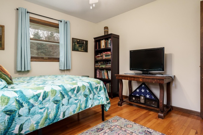 1369 Luanna, ROCKFORD, Illinois 61103, 3 Bedrooms Bedrooms, ,2 BathroomsBathrooms,House,For Sale,Luanna,202600212