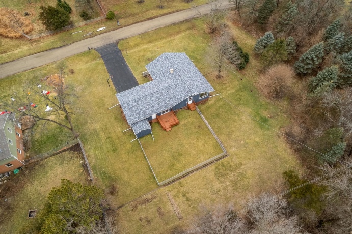 1369 Luanna, ROCKFORD, Illinois 61103, 3 Bedrooms Bedrooms, ,2 BathroomsBathrooms,House,For Sale,Luanna,202600212