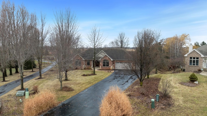 2908 Rolling Meadow, BELVIDERE, Illinois 61008, 5 Bedrooms Bedrooms, ,3 BathroomsBathrooms,House,For Sale,Rolling Meadow,202600215