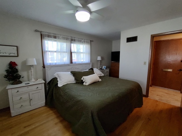 1221 Warren, BELVIDERE, Illinois 61008, 3 Bedrooms Bedrooms, ,1 BathroomBathrooms,House,For Sale,Warren,202600216