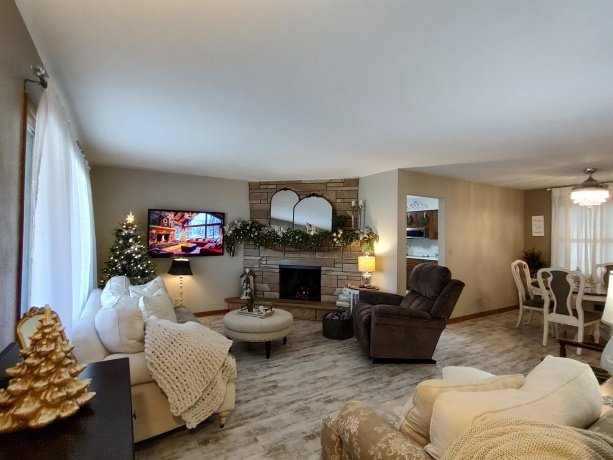 1221 Warren, BELVIDERE, Illinois 61008, 3 Bedrooms Bedrooms, ,1 BathroomBathrooms,House,For Sale,Warren,202600216