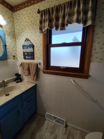 1221 Warren, BELVIDERE, Illinois 61008, 3 Bedrooms Bedrooms, ,1 BathroomBathrooms,House,For Sale,Warren,202600216