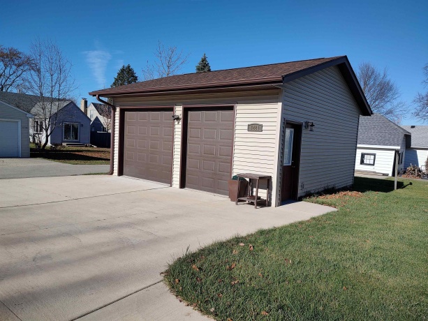 1221 Warren, BELVIDERE, Illinois 61008, 3 Bedrooms Bedrooms, ,1 BathroomBathrooms,House,For Sale,Warren,202600216