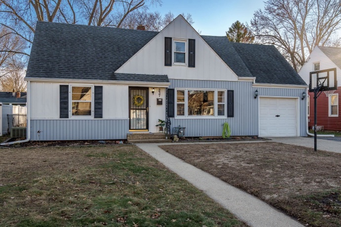 237 Theodore, LOVES PARK, Illinois 61111, 3 Bedrooms Bedrooms, ,1 BathroomBathrooms,House,For Sale,Theodore,202600229