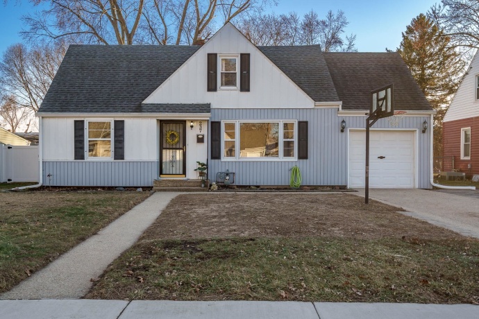 237 Theodore, LOVES PARK, Illinois 61111, 3 Bedrooms Bedrooms, ,1 BathroomBathrooms,House,For Sale,Theodore,202600229