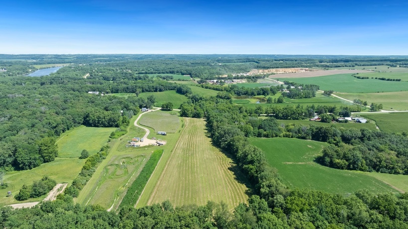 1101 Spring Creek, OREGON, Illinois 61061, 3 Bedrooms Bedrooms, ,2 BathroomsBathrooms,House,For Sale,Spring Creek,202504281