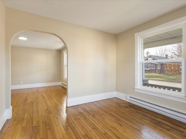 1004 15th, ROCKFORD, Illinois 61104, 4 Bedrooms Bedrooms, ,1 BathroomBathrooms,House,For Sale,15th,202600231