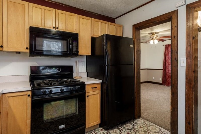 207 River Park Rd, LOVES PARK, Illinois 61111, 3 Bedrooms Bedrooms, ,2 BathroomsBathrooms,House,For Sale,River Park Rd,202600232