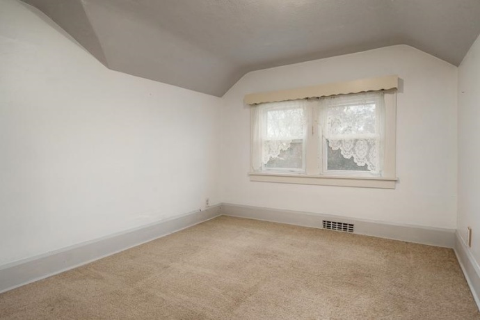 207 River Park Rd, LOVES PARK, Illinois 61111, 3 Bedrooms Bedrooms, ,2 BathroomsBathrooms,House,For Sale,River Park Rd,202600232