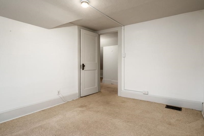 207 River Park Rd, LOVES PARK, Illinois 61111, 3 Bedrooms Bedrooms, ,2 BathroomsBathrooms,House,For Sale,River Park Rd,202600232