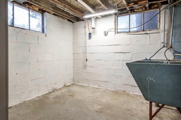 207 River Park Rd, LOVES PARK, Illinois 61111, 3 Bedrooms Bedrooms, ,2 BathroomsBathrooms,House,For Sale,River Park Rd,202600232