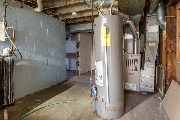 207 River Park Rd, LOVES PARK, Illinois 61111, 3 Bedrooms Bedrooms, ,2 BathroomsBathrooms,House,For Sale,River Park Rd,202600232