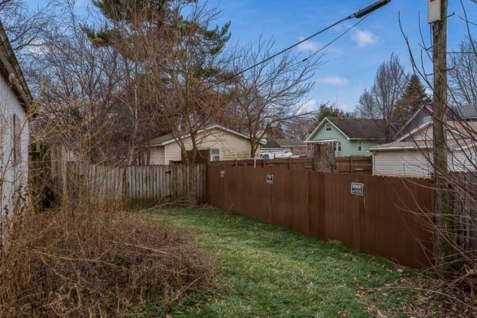 207 River Park Rd, LOVES PARK, Illinois 61111, 3 Bedrooms Bedrooms, ,2 BathroomsBathrooms,House,For Sale,River Park Rd,202600232