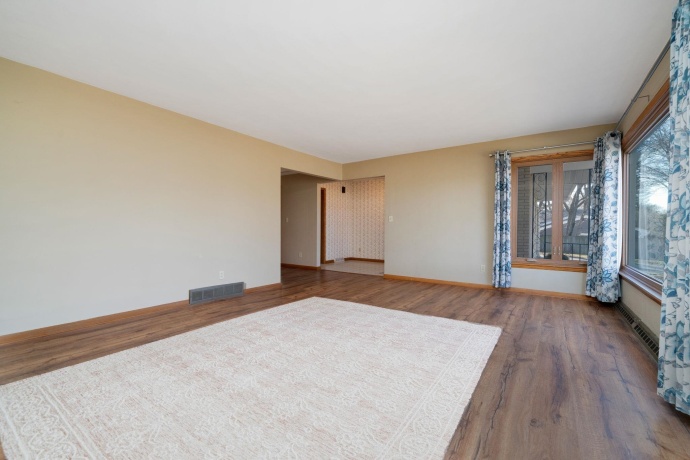 2209 Edgebrook, ROCKFORD, Illinois 61107, 2 Bedrooms Bedrooms, ,2 BathroomsBathrooms,House,For Sale,Edgebrook,202600233