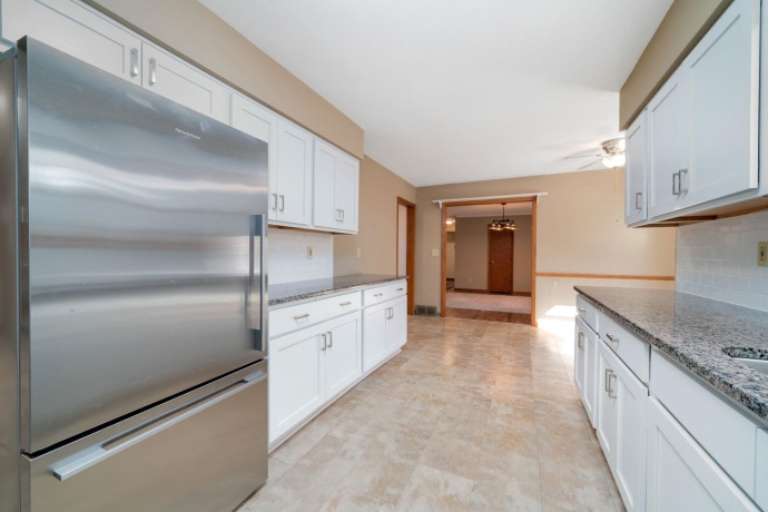 2209 Edgebrook, ROCKFORD, Illinois 61107, 2 Bedrooms Bedrooms, ,2 BathroomsBathrooms,House,For Sale,Edgebrook,202600233