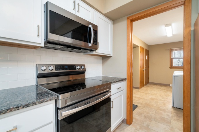 2209 Edgebrook, ROCKFORD, Illinois 61107, 2 Bedrooms Bedrooms, ,2 BathroomsBathrooms,House,For Sale,Edgebrook,202600233