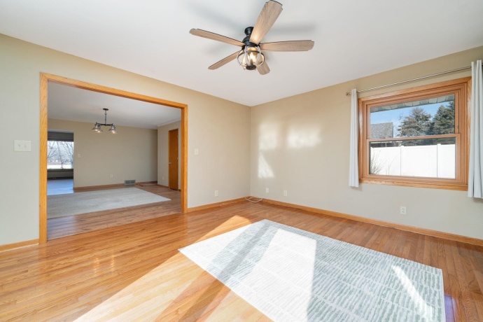 2209 Edgebrook, ROCKFORD, Illinois 61107, 2 Bedrooms Bedrooms, ,2 BathroomsBathrooms,House,For Sale,Edgebrook,202600233