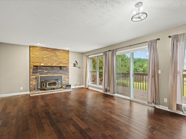 9104 Weber, RIDOTT, Illinois 61067, 4 Bedrooms Bedrooms, ,3 BathroomsBathrooms,House,For Sale,Weber,202506372