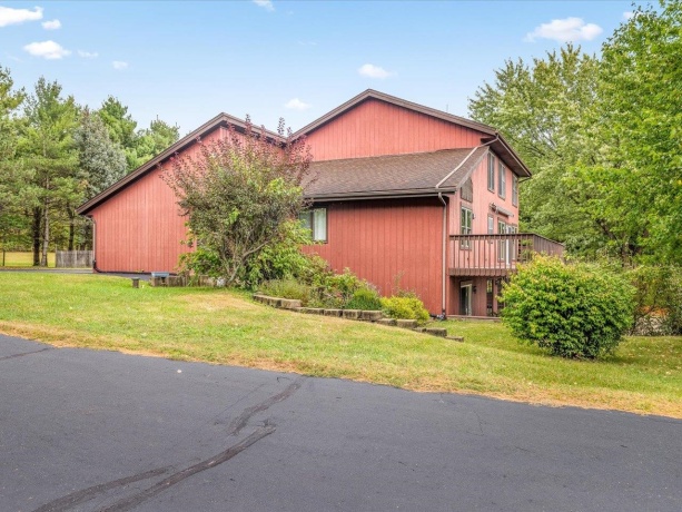 9104 Weber, RIDOTT, Illinois 61067, 4 Bedrooms Bedrooms, ,3 BathroomsBathrooms,House,For Sale,Weber,202506372