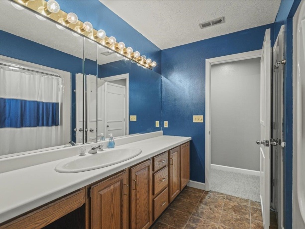 9104 Weber, RIDOTT, Illinois 61067, 4 Bedrooms Bedrooms, ,3 BathroomsBathrooms,House,For Sale,Weber,202506372