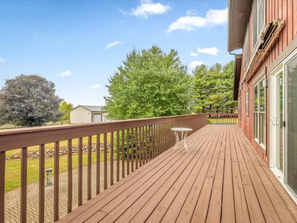 9104 Weber, RIDOTT, Illinois 61067, 4 Bedrooms Bedrooms, ,3 BathroomsBathrooms,House,For Sale,Weber,202506372