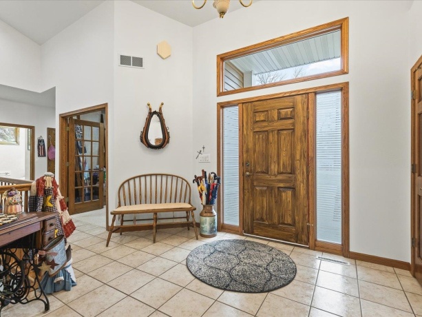 625 Lake Summerset, LAKE SUMMERSET, Illinois 61019, 2 Bedrooms Bedrooms, ,3 BathroomsBathrooms,House,For Sale,Lake Summerset,202600235