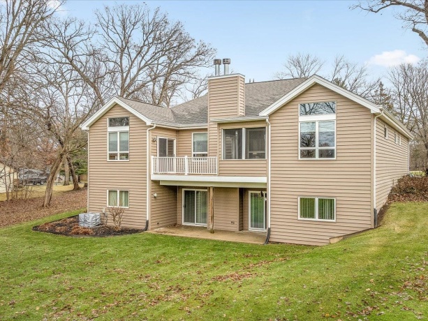 625 Lake Summerset, LAKE SUMMERSET, Illinois 61019, 2 Bedrooms Bedrooms, ,3 BathroomsBathrooms,House,For Sale,Lake Summerset,202600235