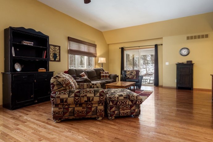 5788 Jackie's, LOVES PARK, Illinois 61111, 2 Bedrooms Bedrooms, ,2 BathroomsBathrooms,Condominium,For Sale,Jackie's,202600056