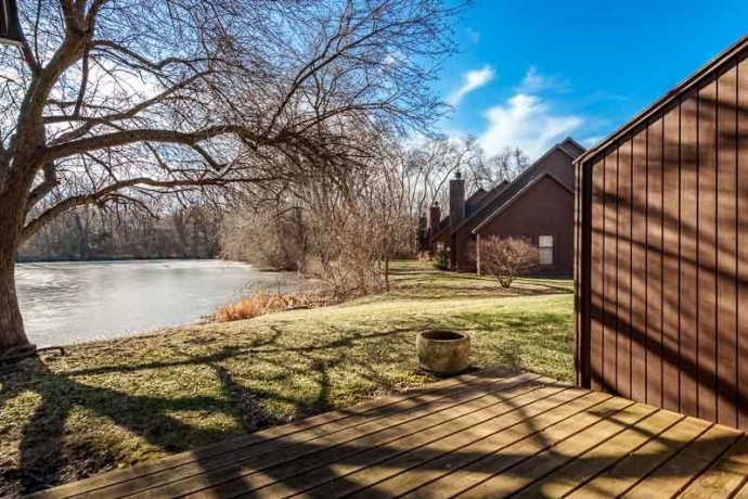 5055 WOODLAKE, LOVES PARK, Illinois 61111, 2 Bedrooms Bedrooms, ,2 BathroomsBathrooms,Condominium,For Sale,WOODLAKE,202600242