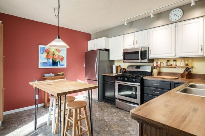 5055 WOODLAKE, LOVES PARK, Illinois 61111, 2 Bedrooms Bedrooms, ,2 BathroomsBathrooms,Condominium,For Sale,WOODLAKE,202600242