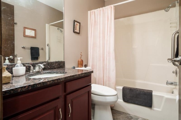 5055 WOODLAKE, LOVES PARK, Illinois 61111, 2 Bedrooms Bedrooms, ,2 BathroomsBathrooms,Condominium,For Sale,WOODLAKE,202600242