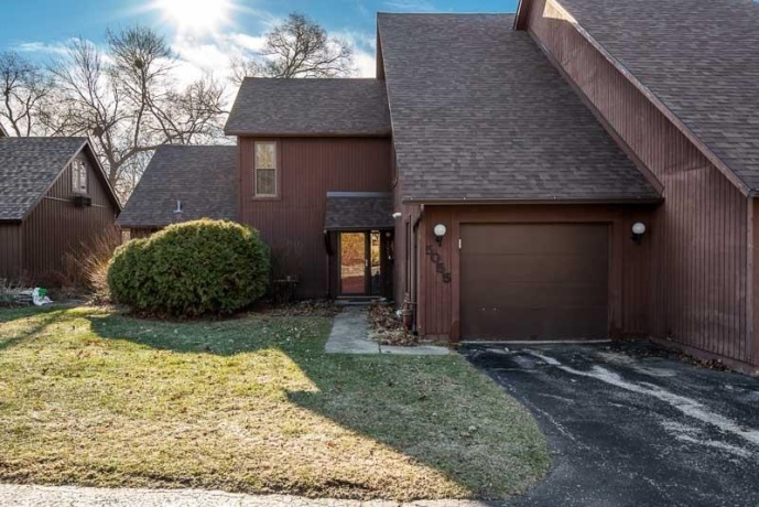 5055 WOODLAKE, LOVES PARK, Illinois 61111, 2 Bedrooms Bedrooms, ,2 BathroomsBathrooms,Condominium,For Sale,WOODLAKE,202600242