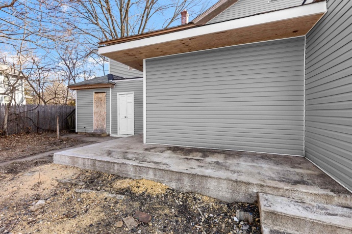 416 Horsman, ROCKFORD, Illinois 61101, ,5+ Units,For Sale,Horsman,202600243