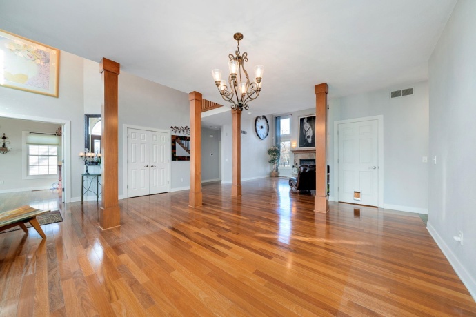 5315 Woodland Pond, LOVES PARK, Illinois 61111, 4 Bedrooms Bedrooms, ,2 BathroomsBathrooms,House,For Sale,Woodland Pond,202600245