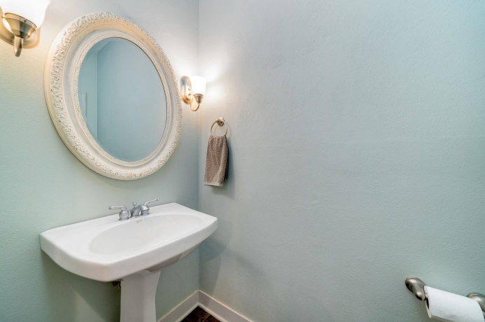 5315 Woodland Pond, LOVES PARK, Illinois 61111, 4 Bedrooms Bedrooms, ,2 BathroomsBathrooms,House,For Sale,Woodland Pond,202600245