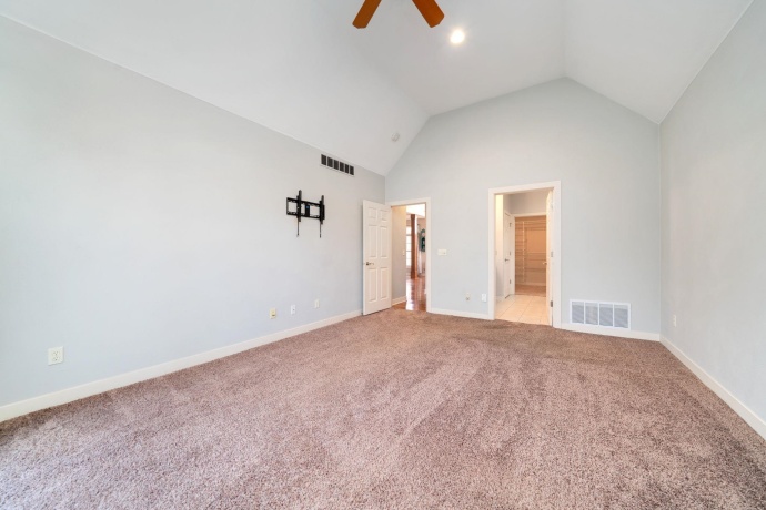 5315 Woodland Pond, LOVES PARK, Illinois 61111, 4 Bedrooms Bedrooms, ,2 BathroomsBathrooms,House,For Sale,Woodland Pond,202600245