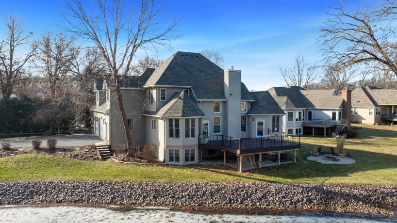 5315 Woodland Pond, LOVES PARK, Illinois 61111, 4 Bedrooms Bedrooms, ,2 BathroomsBathrooms,House,For Sale,Woodland Pond,202600245