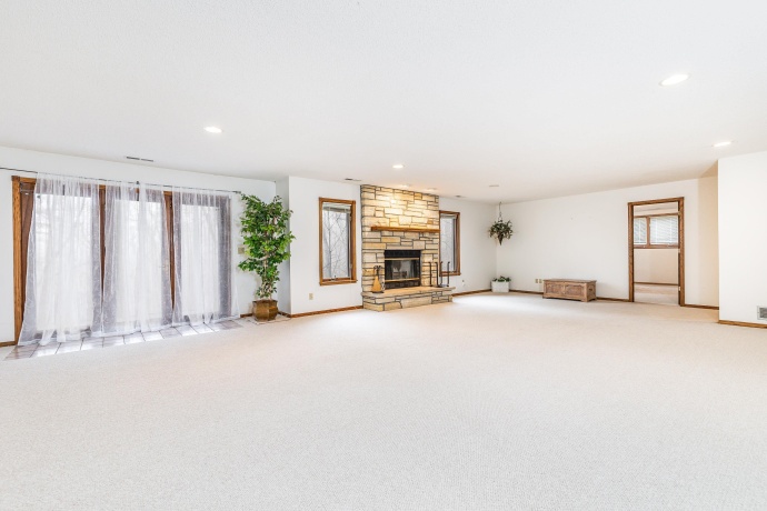 1135 Clark, GALENA, Illinois 61036, 4 Bedrooms Bedrooms, ,3 BathroomsBathrooms,House,For Sale,Clark,202600246